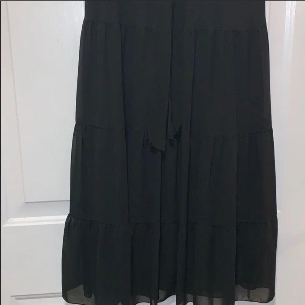 Connected Apparel Black Midi Dress Sz 10 Sleeveless VNeck Tiered Chiffon Classic - Picture 3 of 6